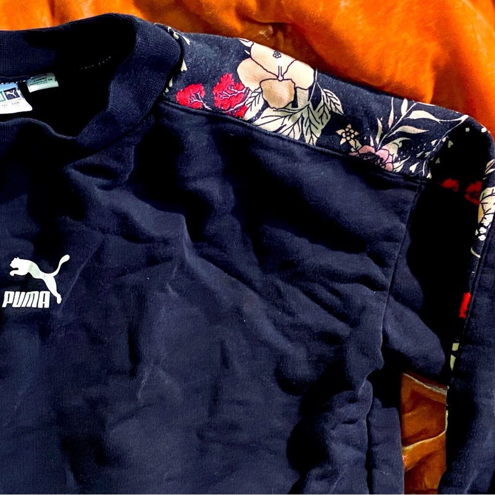 Puma Cropped Crewneck SIZE SMALL